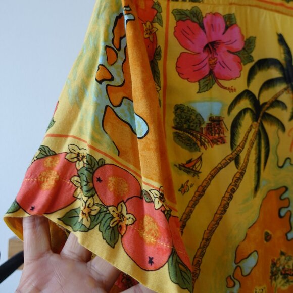 UO Urban Outfitters Tropical Florida Oranges Souvenir shirt top SM S Small - Picture 12 of 16